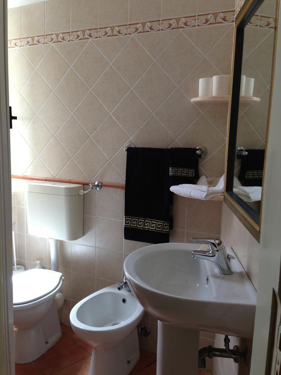 צ'פאלו Garibaldi B&B חדר תמונה