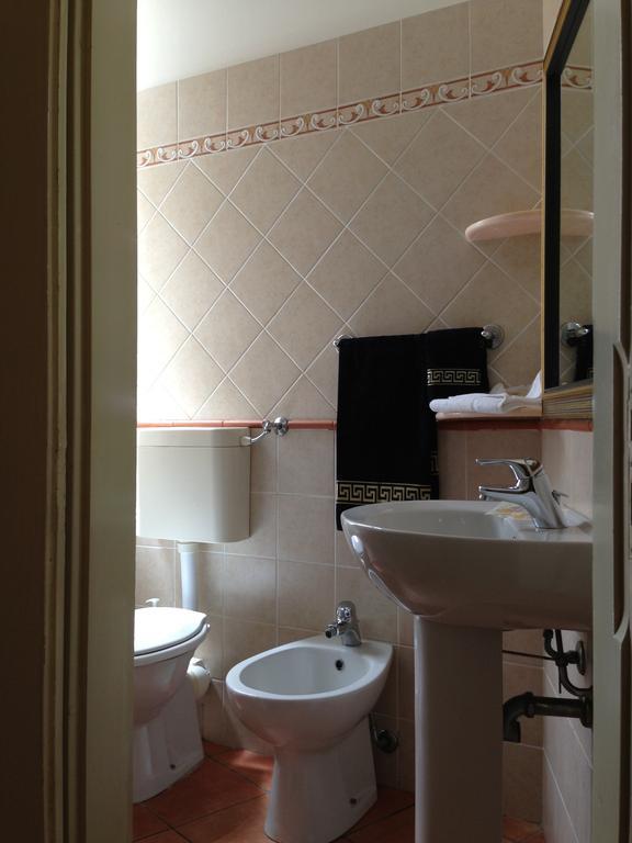 צ'פאלו Garibaldi B&B חדר תמונה